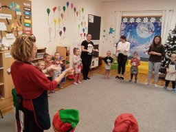 2025-12-02 Piernikowo i lukrowo u Biedronek